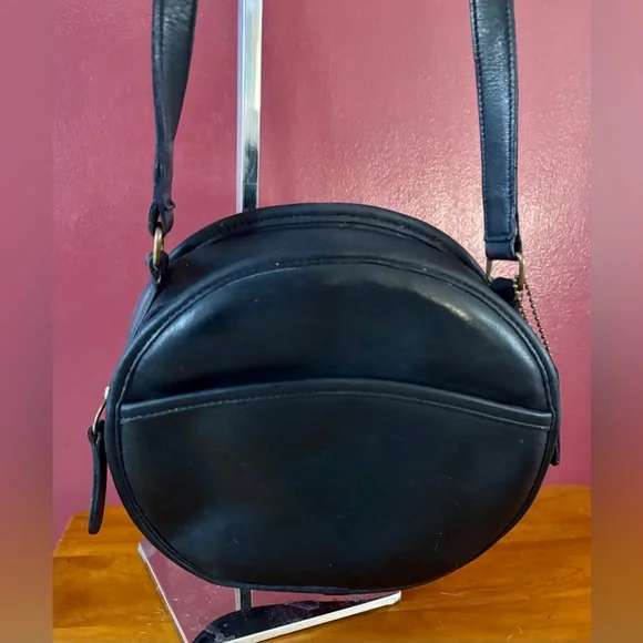 Vintage 80s 90s Coach Chester Canteen style Purse Bag black Leather Made in USA - Picture 1 of 11